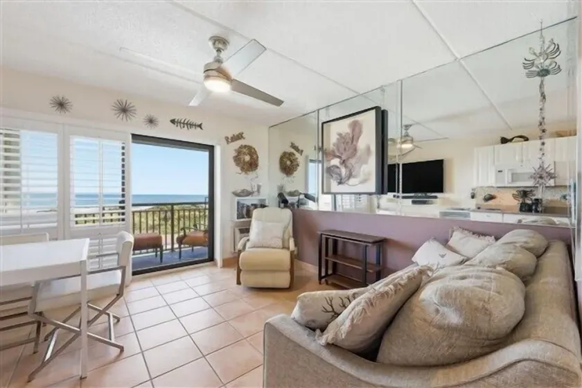 Beacher's Lodge Oceanfront Balcony Suite - Beinhaltet die Zimmerreinigung - Image 1