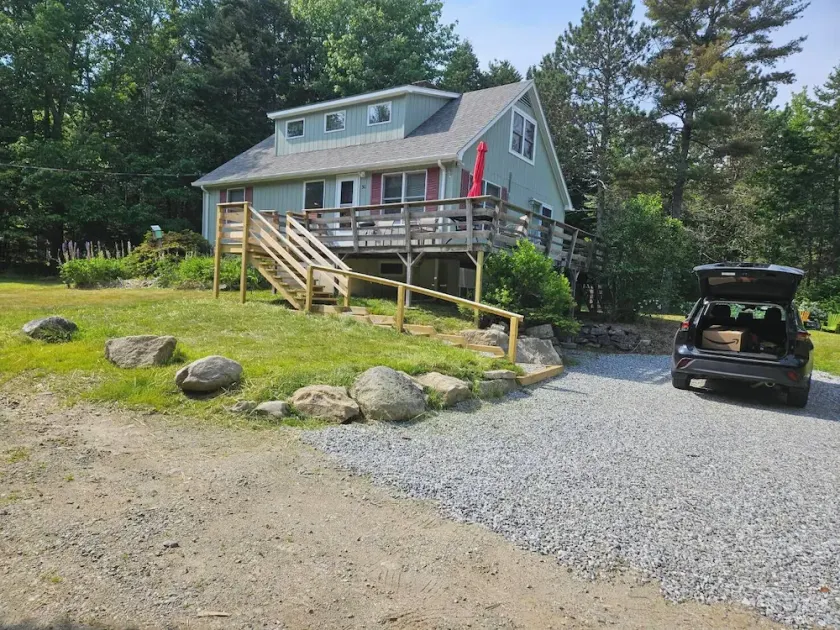 Charmerende 4 værelses Cottage med Shore Front Access & Internet - Image 1