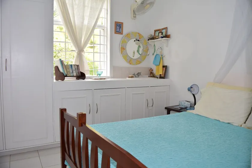 Eco Friendly Room i Hummingbird Apartment - Image 1
