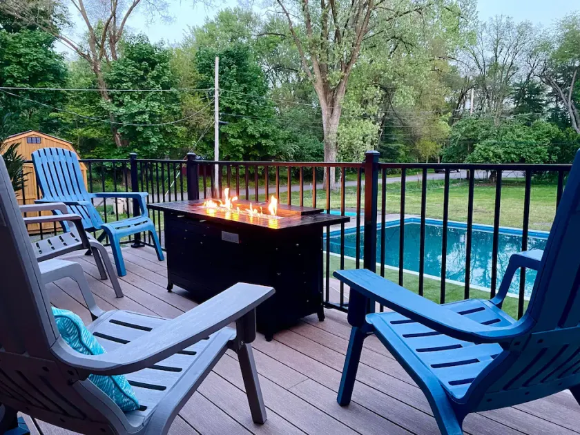 Pool Kayaks Hot Tub Game Rooms Sleeps 16 - Image 1