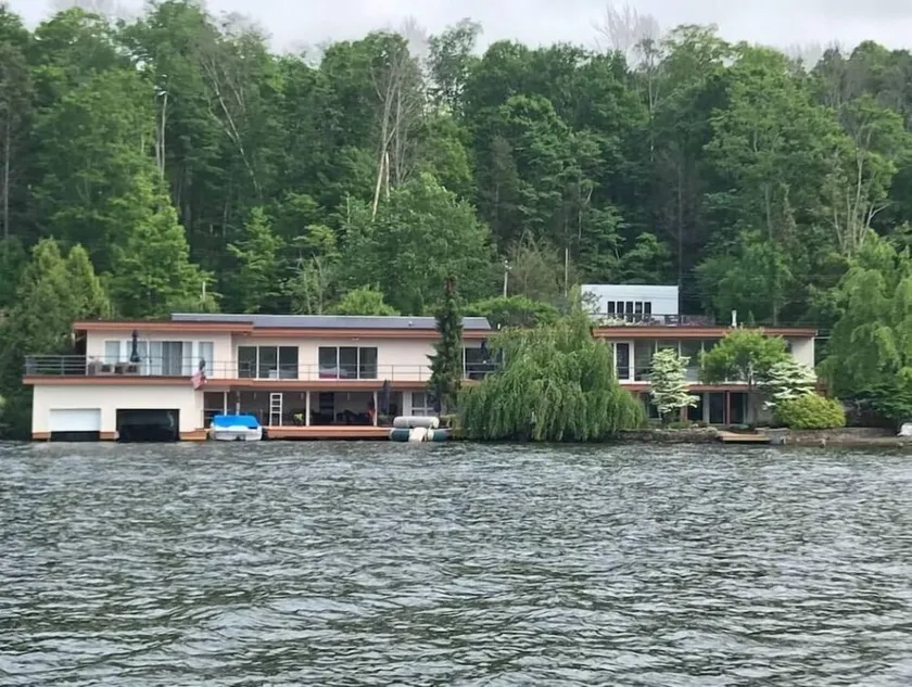 Endless Mountains Luxury on Harvey's Lake - Image 1