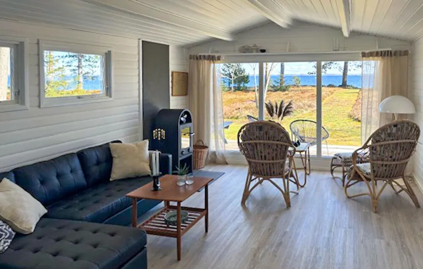 2 Bedroom Beach Front Home In Højslev - Image 1