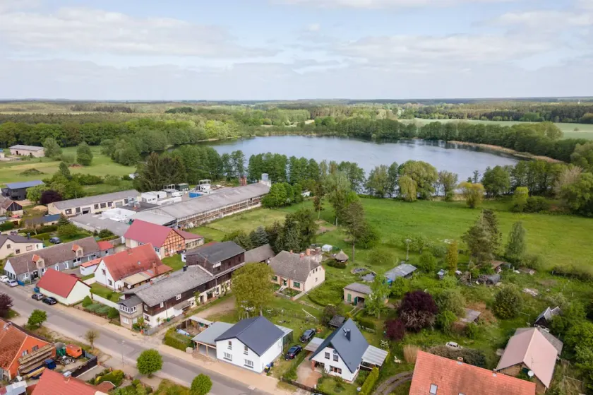 Idyllic, high-quality vacation home with plenty of space for families and pure tranquillity! - Image 1