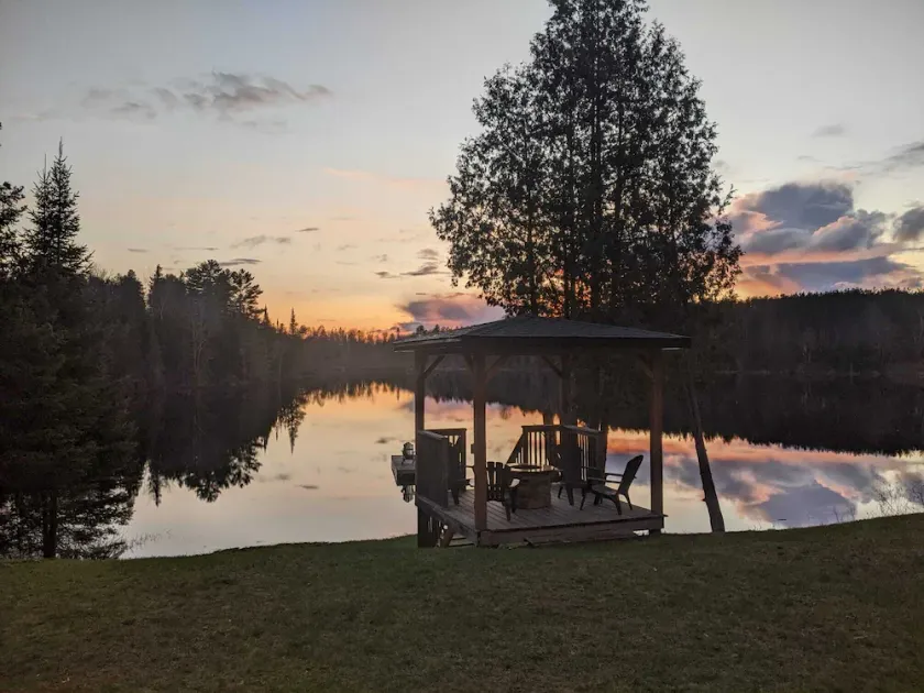 Cozy Cottage Family Getaway - 8 min drive from Bancroft - Image 1