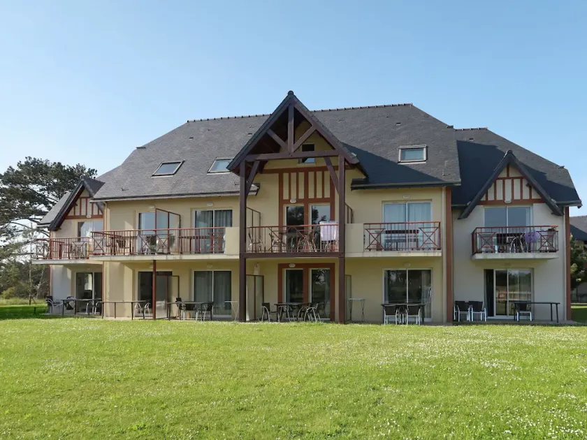 Bellissimo appartamento per 6 persone con WIFI, piscina, TV, terrazza e animali ammessi - Image 1