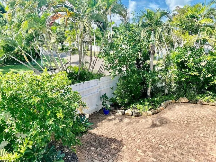 PALLARENDA - Beautiful beach house / walk to beach* - Image 1