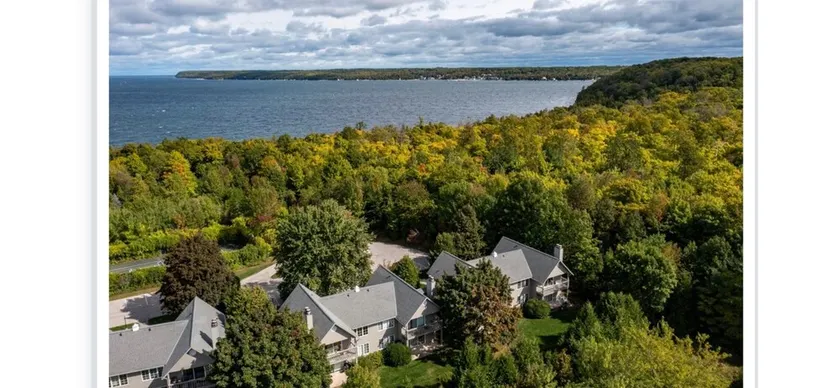 Peaceful,Nature Retreat! Country Stroll to Pebble Beach! Close to Town. Charming - Image 1