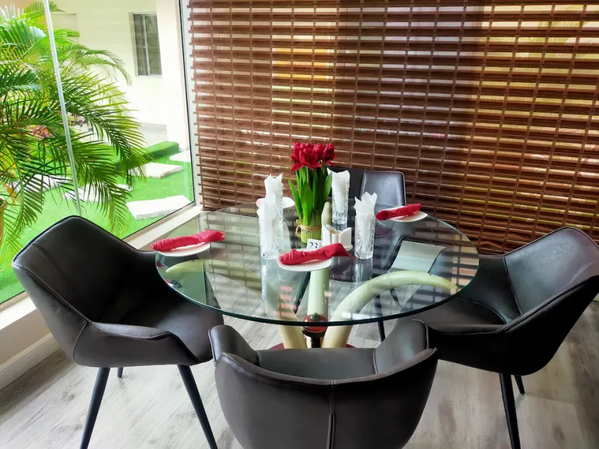 Flexible Business Suites - Image 1