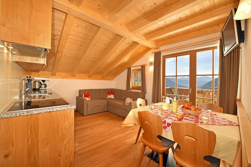 Ferienwohnung 'Feldererhof Gsies Apt Dolomitenblick' mit Bergblick, Gemeinschaftsgarten und WLAN - Image 1