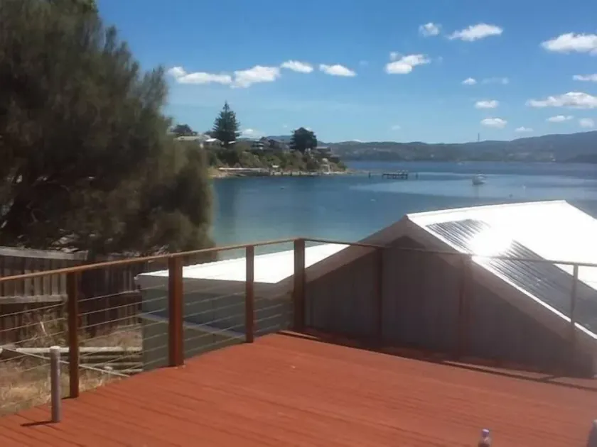 Beachside Cottage in great location, only 30min from CBD - Image 1
