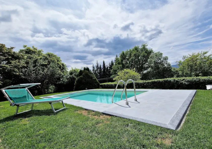 Lovely holiday home at Lake Orta with private garden and pool - Image 1