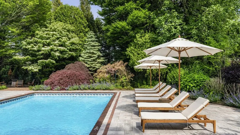 Quintessential Hamptons 6 BR Home with Outdoor Thermasol Sauna, In-Ground... - Image 1