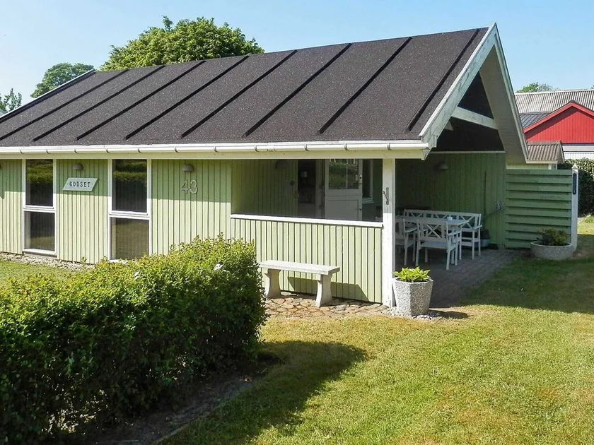 4 person holiday home in Grindsted - Image 1
