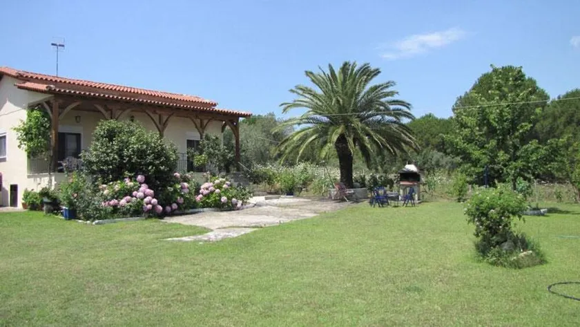 Tranquil Retreat in Vourvourou: Discover Serenity at Magda House, Sithonia Halkidiki - Image 1