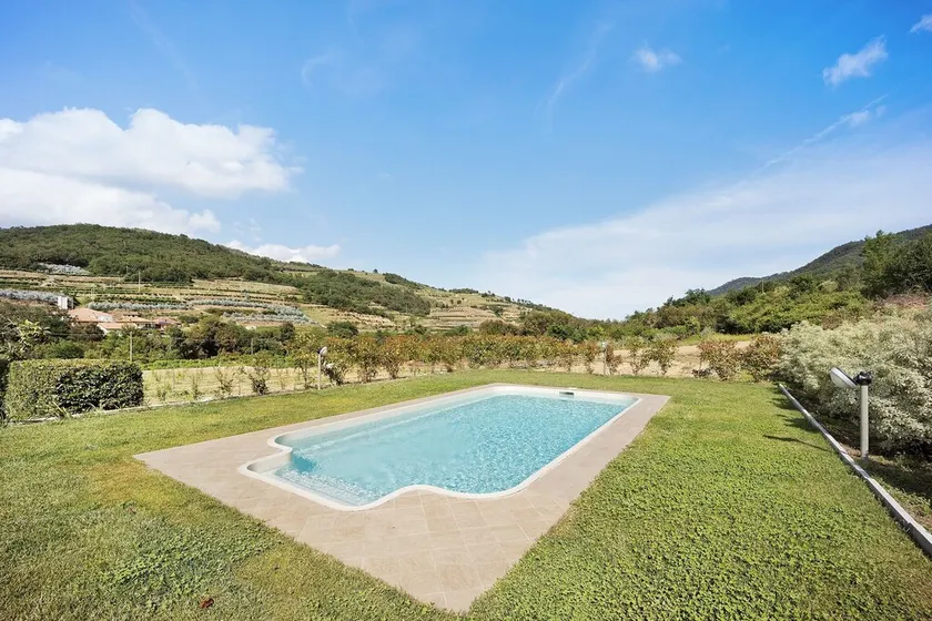 Appartamento \"Mansarda Albero Verde con Piscina\" & Wi-Fi - Image 1