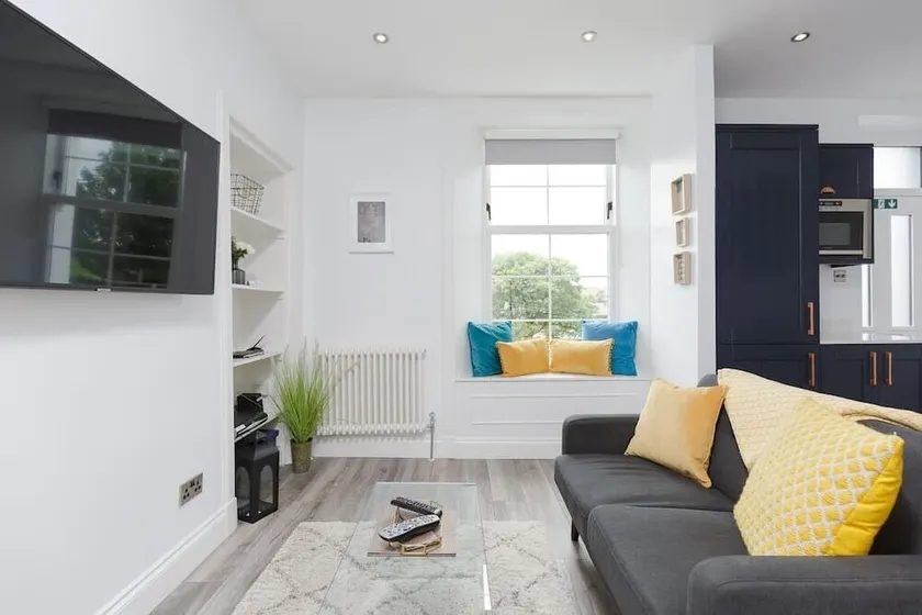 Modern , stylish one bedroom apartment in the centre of Dollar - Image 1
