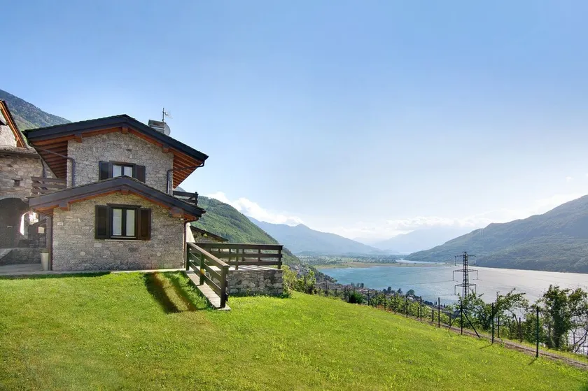 Chalet Rustico Borgo Vico: Lake View, Terrace, Parking – Cyclists Welcome! - Image 1