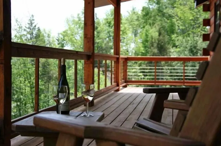 Overlook Cabin: E. Bluff Drive, Lake View, Hot Tub, Firepit, Central-AC, Private - Image 1