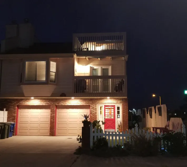 ~ ~ Beach House Oxnard ~ ~ Dette sted har det hele! - Image 1