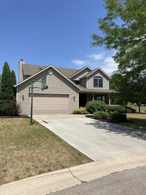 The Executive Home Away from Home - Image 1