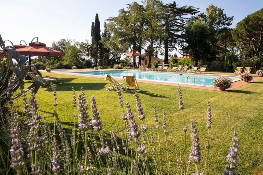 Tenuta Bartolucci - Ten Bedroom Villa, Sleeps 22 - Image 1