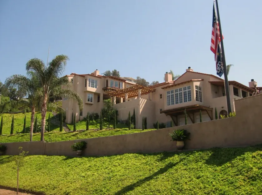 Special Italian Villa, Ocean/Sunset View, Pool, HotTub Near Attractions, Beaches - Image 1