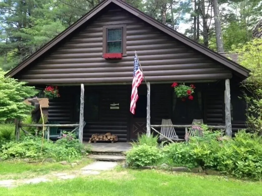 Claryville Cabin med 900 ft Trout River - Image 1
