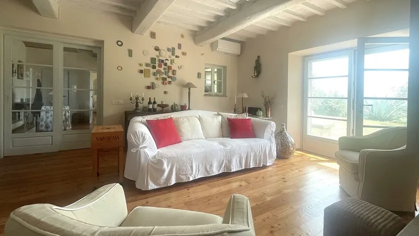 Villa med en betagende udsigt over Chianti-bakkerne og stor have - Image 1