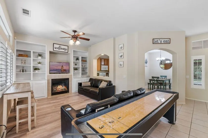 3 Bedroom House Bordering Temecula - Image 1