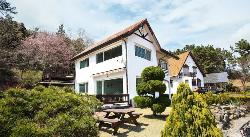 Namhea German Village Beethoven House - Image 1
