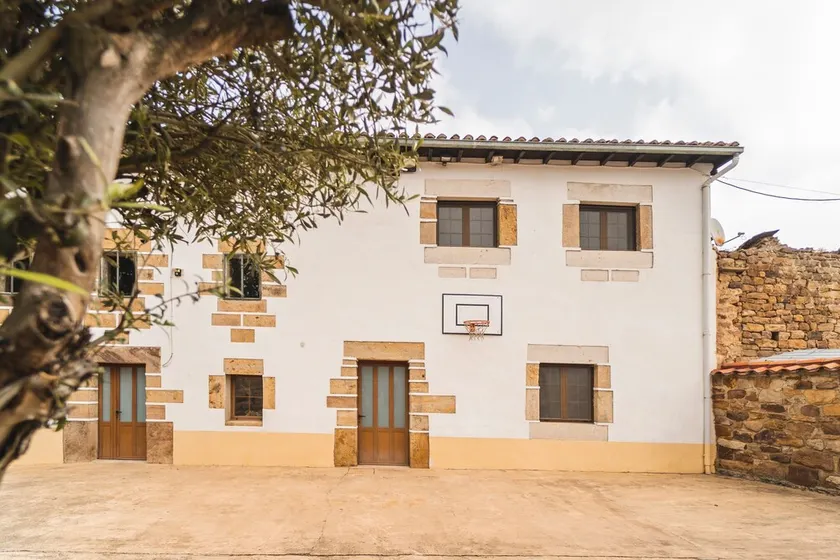 Amontes Rural - Image 1
