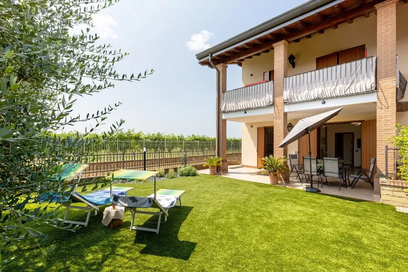 Katy Lake Lavanda - Image 1