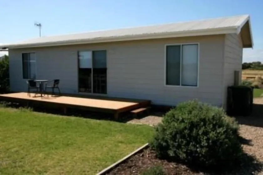 Shack by the Sea Middleton - Image 1