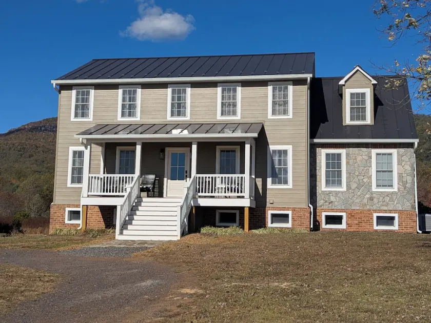 Spacious, Beautiful, Quiet Home with Amazing Old Rag Views - Image 1