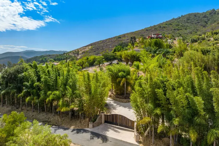 Private ocean-view estate - Close to Surf Cup, Beaches, LegoLand, Safari Park - Image 1