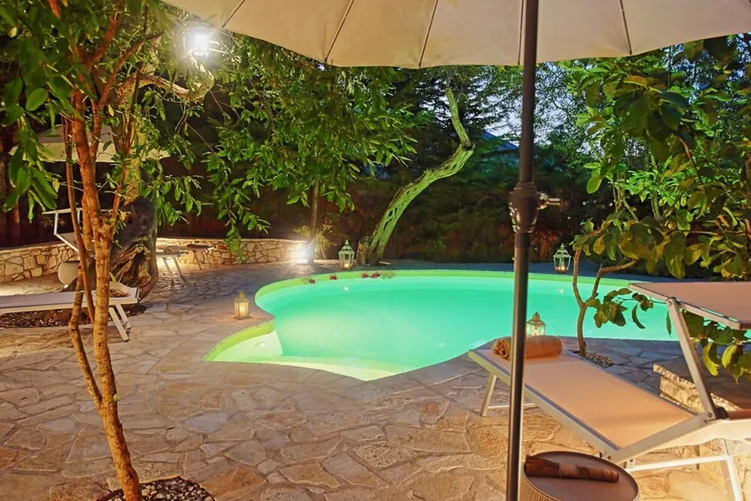 Prasini Luxury Cottage - Image 1