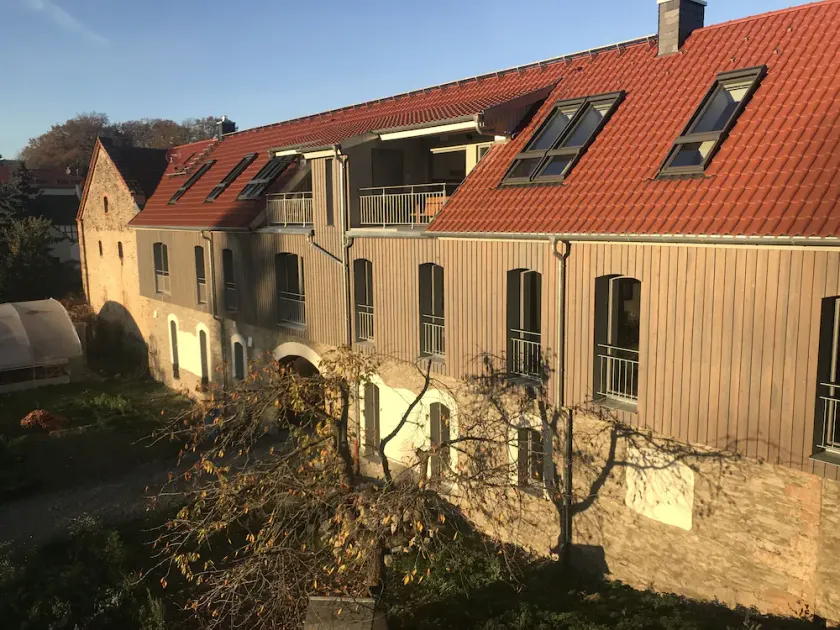 Large vacation home in the countryside - Image 1