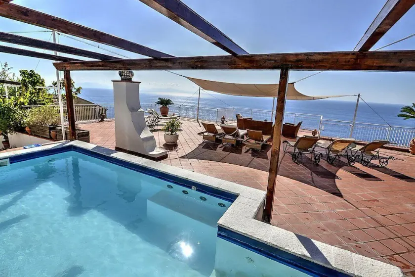 Villa Volare: Una splendida villa con il fascino delle tipiche ed antiche case mediterranee. - Image 1