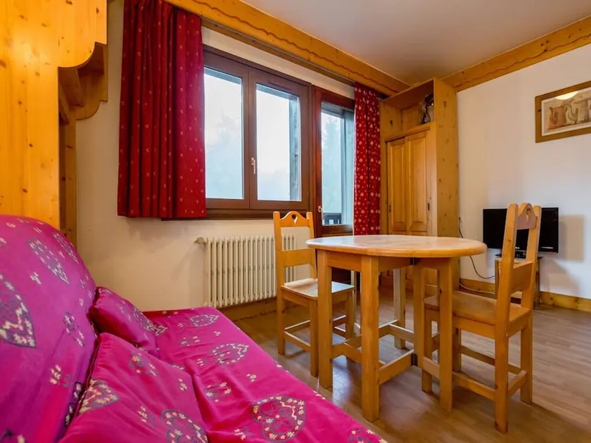 Studio with Balcony and Pool in Combloux! # GC41 - Image 1