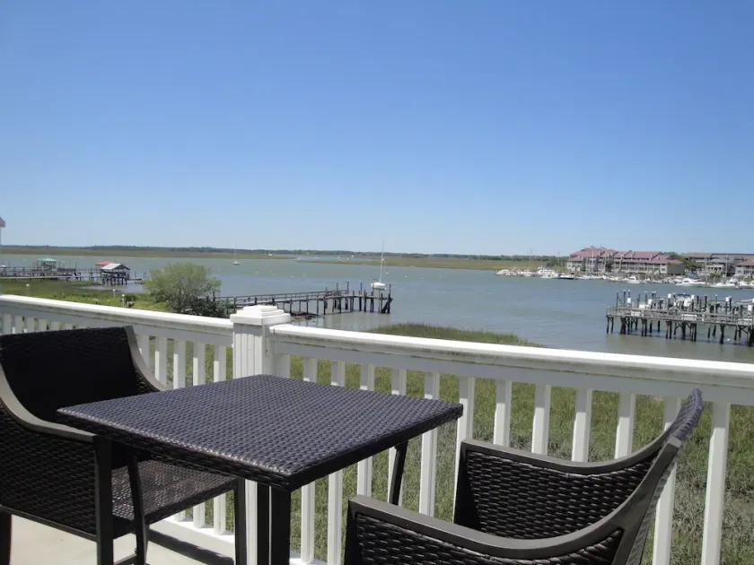 Turtle Bay 15 - Riverfront - Dock & Pool - Image 1