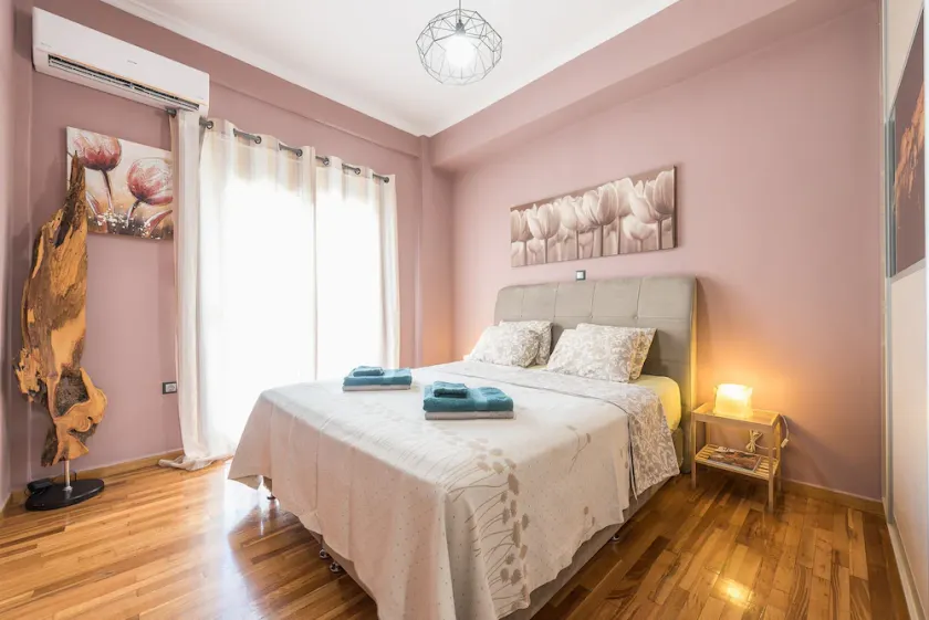 Stylish Luxury Apartment near Acropolis at Neos Kosmos metro station - Image 1