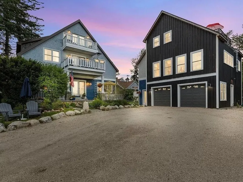 Coastal Villa for Memorable Moments Along Coast of Maine - Image 1