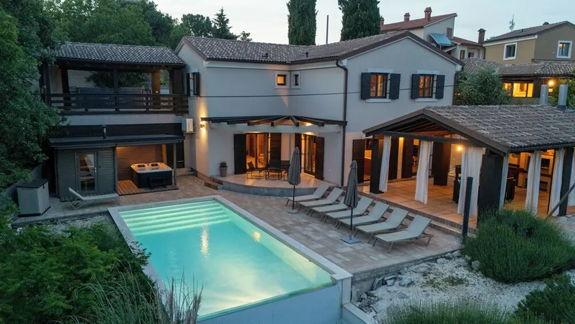 Villa Dali with whirlpool, sauna and 5 bedrooms - Image 1