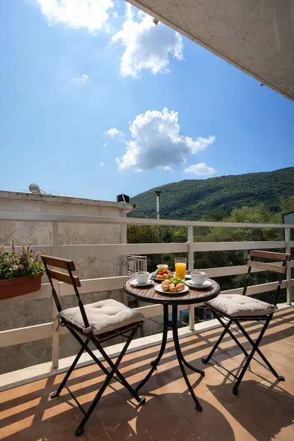 Karavaki apartments - Image 1