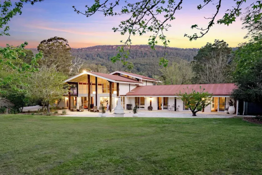 'THE CASA' - Inspiring Kangaroo Valley Retreat - Image 1