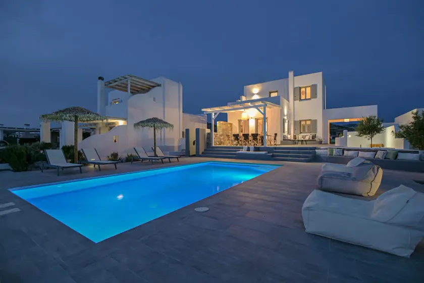 Luxury villa Tranquillity 4 BR/Private pool Near the beach – 3 Min Walk - Image 1