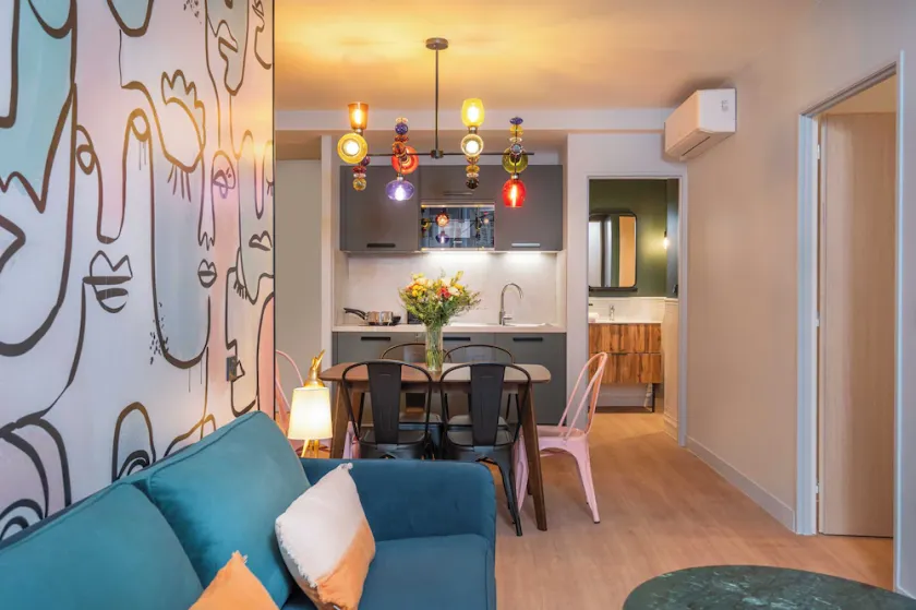 West Paris Suite  - Image 1