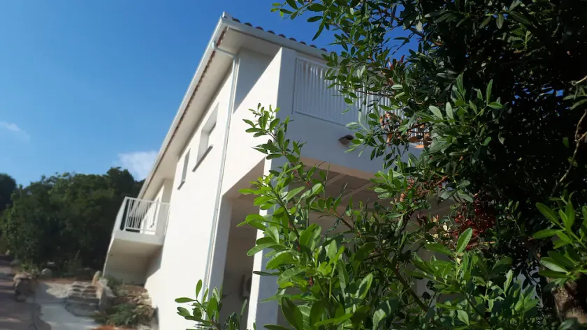 PRETTY VILLA, independent, close to the beach, the mountains, the shops! - Image 1