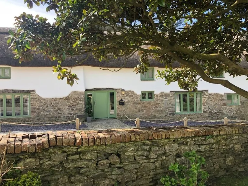 Barn Conversion with hot tub, 2 min drive to Croyde Bay - Image 1