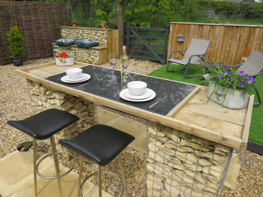 Private Garden Room - Rural Village - Image 1